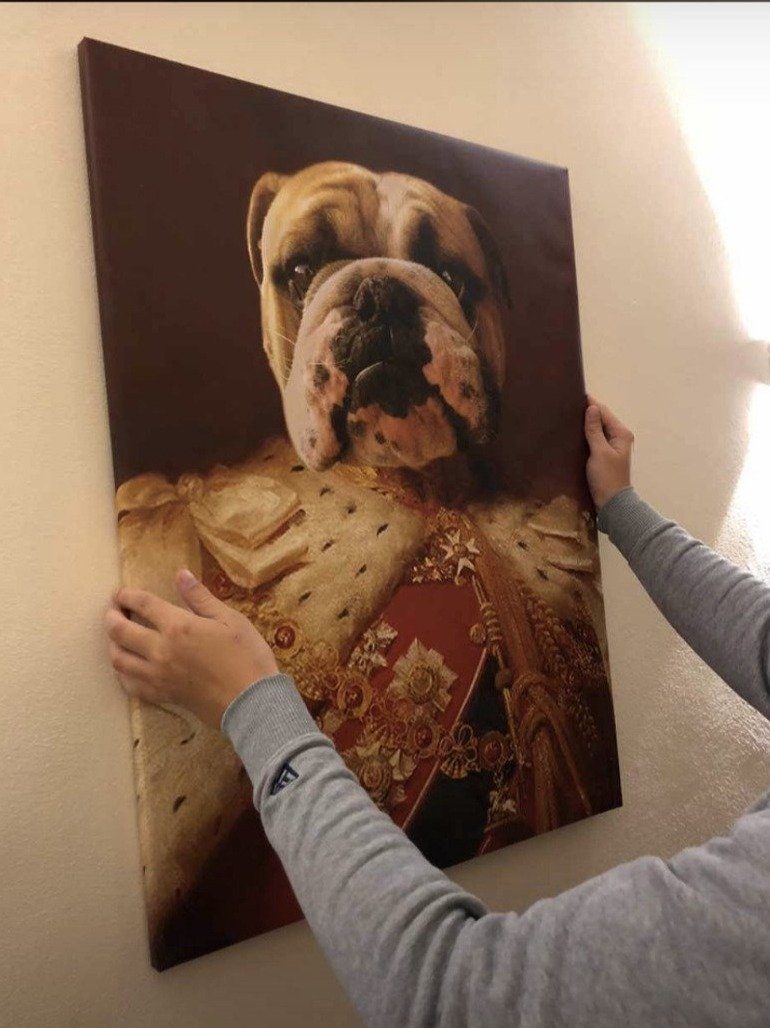 Haustier Portrait der König wird aufgehängt