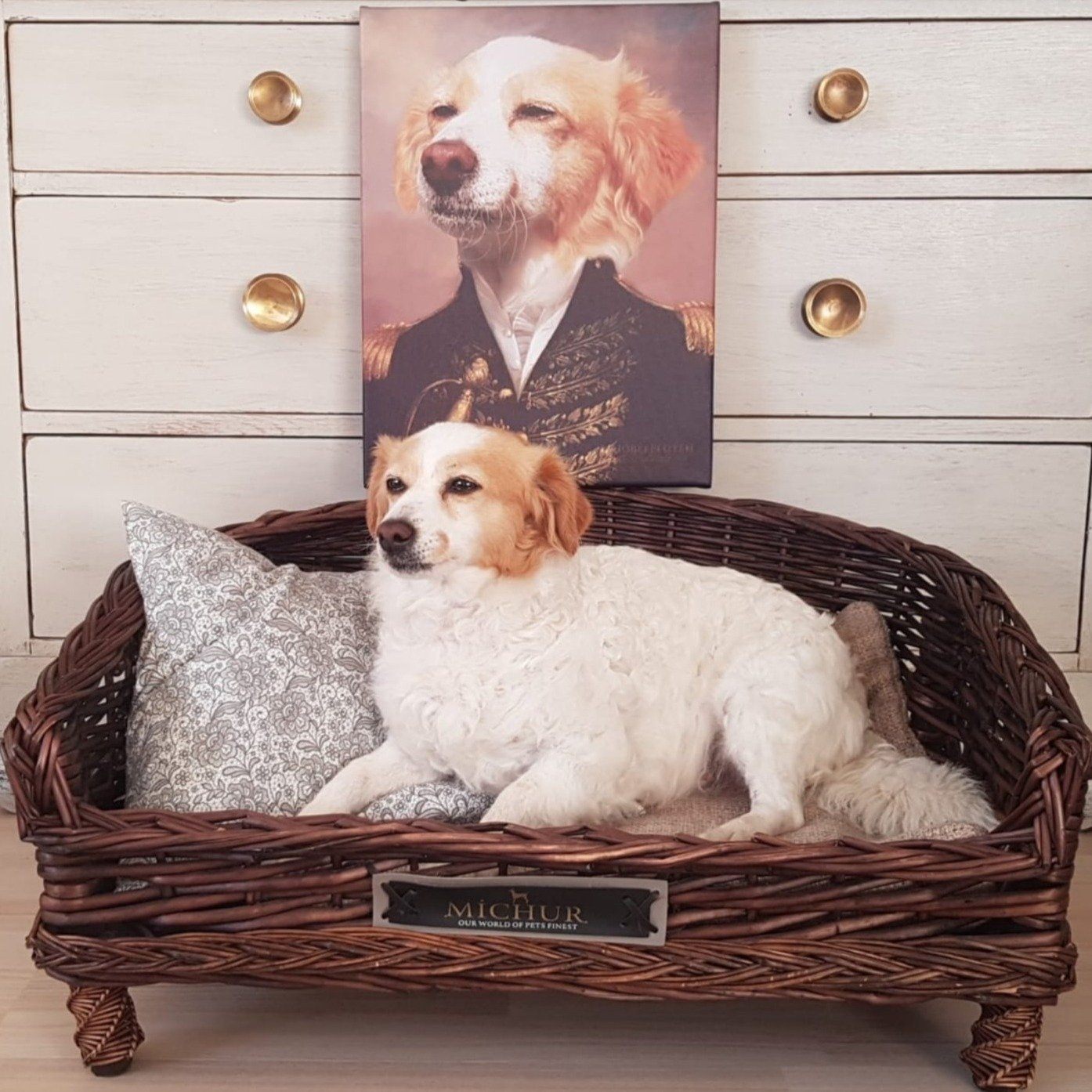 El oficial - retrato sobre lienzo y marco de madera